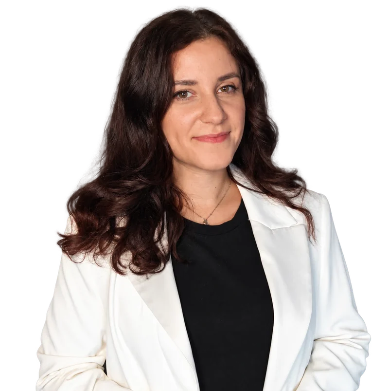 Wanesa Kowal in giacca bianca